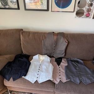 5 mens nice quality size small vests